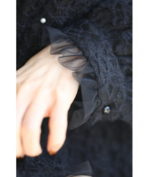 【セール商品返品交換不可】裏起毛で暖かい。パール艶めくチュールネックプルオーバートップス