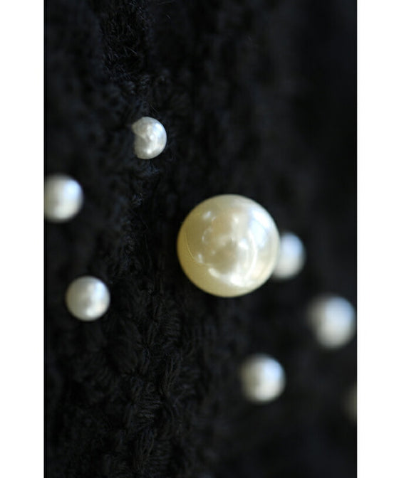 【セール商品返品交換不可】裏起毛で暖かい。パール艶めくチュールネックプルオーバートップス