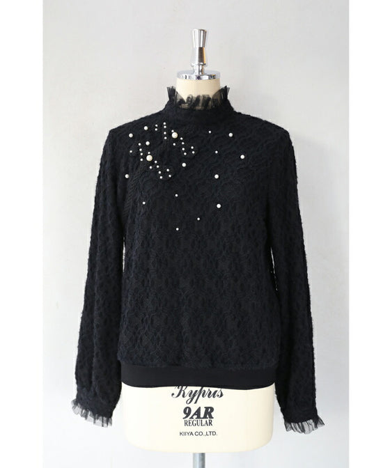 【セール商品返品交換不可】裏起毛で暖かい。パール艶めくチュールネックプルオーバートップス