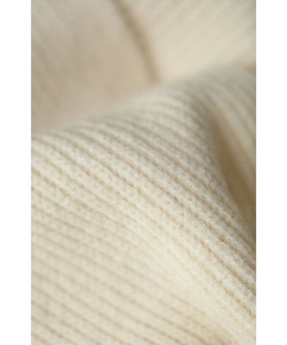 重ね着を楽しむ スタイルアップニット