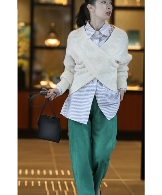 重ね着を楽しむ スタイルアップニット