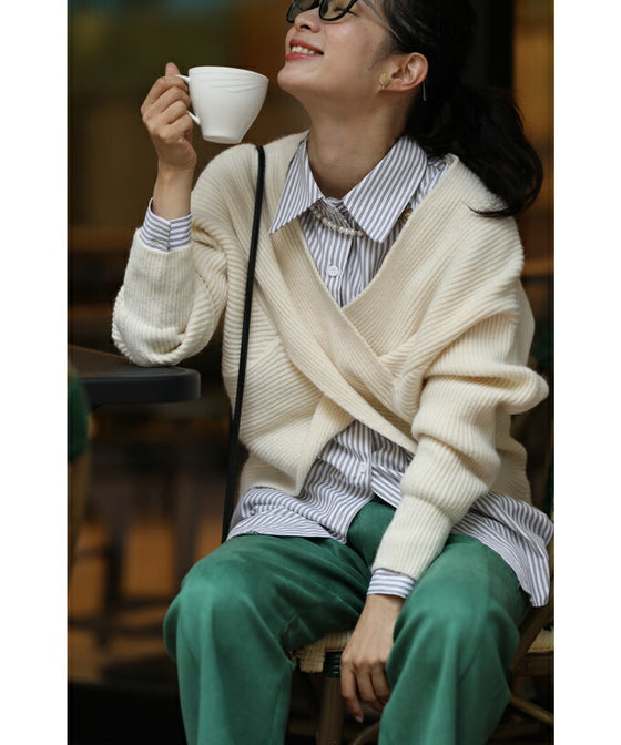 重ね着を楽しむ スタイルアップニット