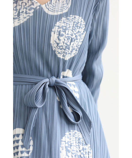 【セール商品返品交換不可】弾むようなアコーディオンプリーツの版画風ドットロングワンピース