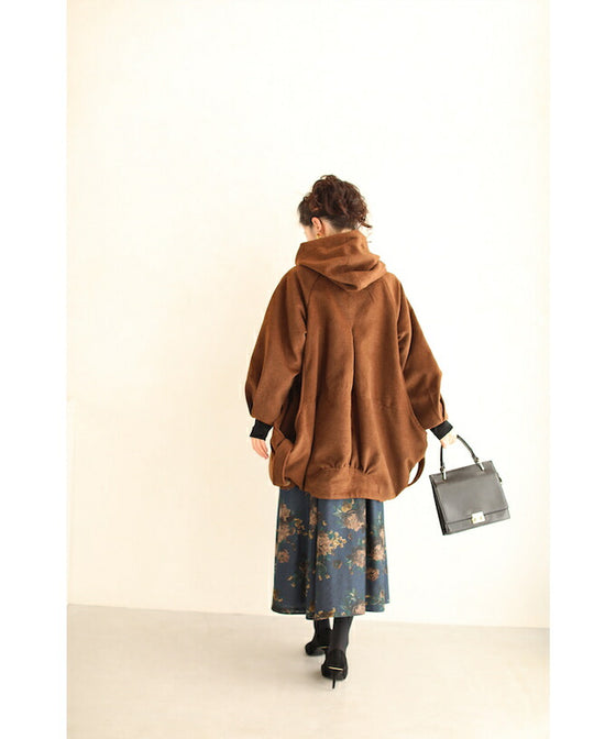 【アウトレット返品交換不可】ルーズな立ち襟ネックのポワン裾ショートコート/アウター（ブラウン）