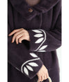 [Sale items cannot be returned or exchanged] Fluffy, brushed medium coat/outerwear with leaf pattern flowing over the hands