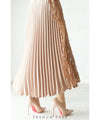 [Sale items cannot be returned or exchanged] Pleated skirt decorated with gorgeous side lace