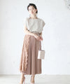 [Sale items cannot be returned or exchanged] Pleated skirt decorated with gorgeous side lace
