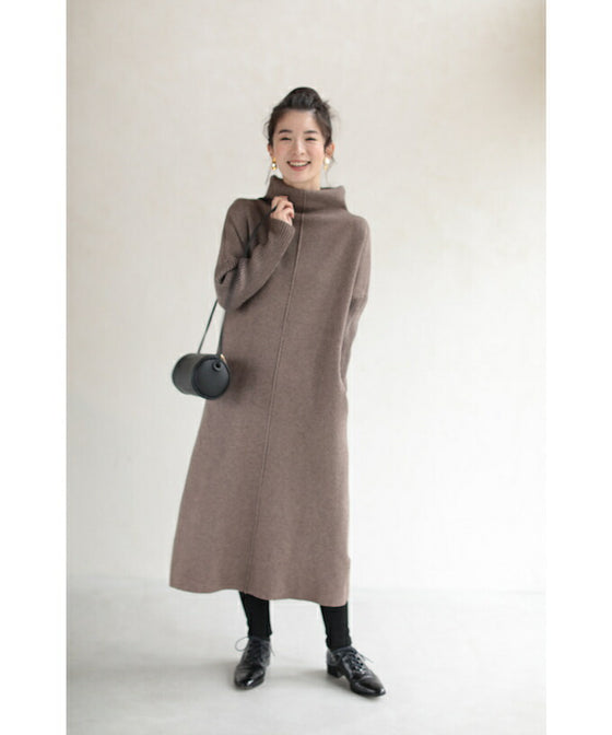 2通りのネックを楽しむニットワンピース/驚暖 ロングワンピース(ブラウン)