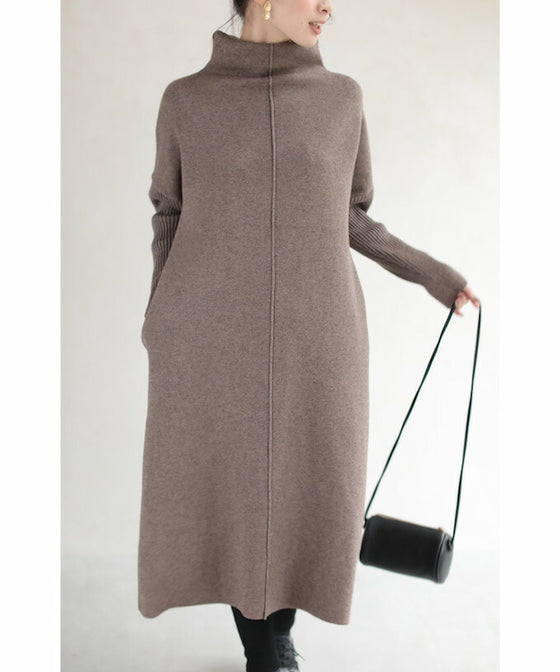 2通りのネックを楽しむニットワンピース/驚暖 ロングワンピース(ブラウン)