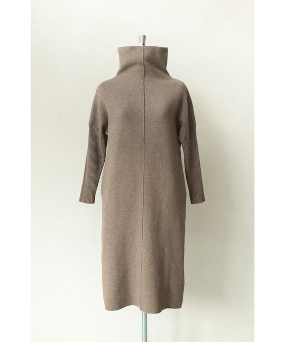 2通りのネックを楽しむニットワンピース/驚暖 ロングワンピース(ブラウン)
