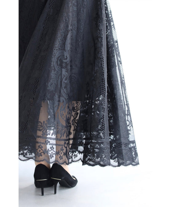 Easy to wear and beautiful. A gorgeous lace midi skirt