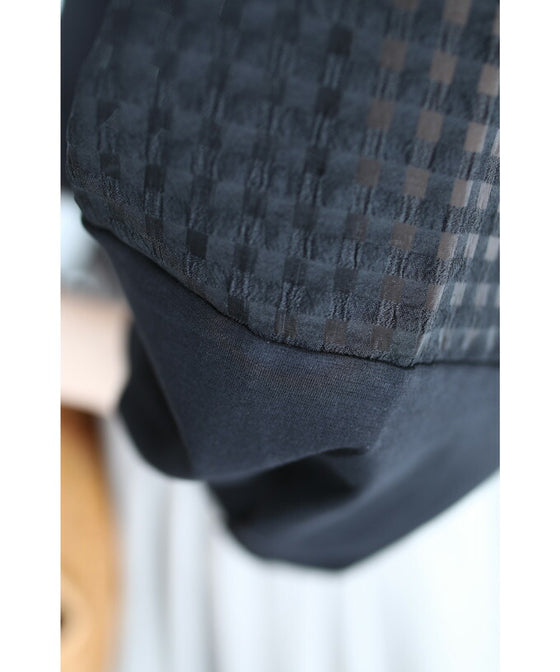 Checkered balloon sleeve pullover top