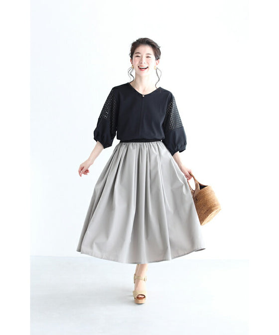 Checkered balloon sleeve pullover top