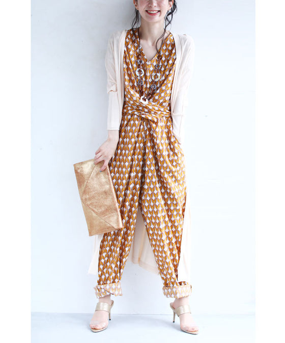 【アウトレット返品交換不可】結び方でシルエットが変わる涼しいアート柄サロペット