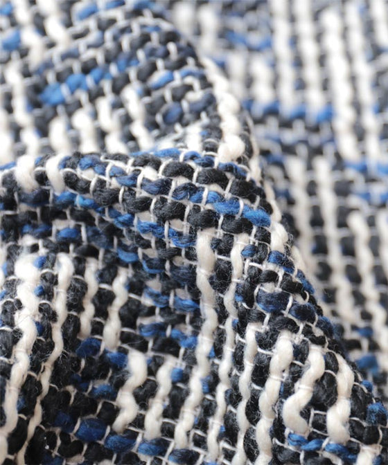 「CAWAII」の自信作。クラシカルなツイード風スカート(ブルー)