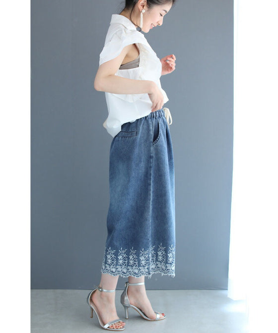 【セール商品返品交換不可】ぐるりと裾刺繍咲くデニムワイドパンツ