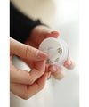 [Sale items cannot be returned or exchanged] An elegant butterfly-shaped smartphone accessory to prevent falling. 