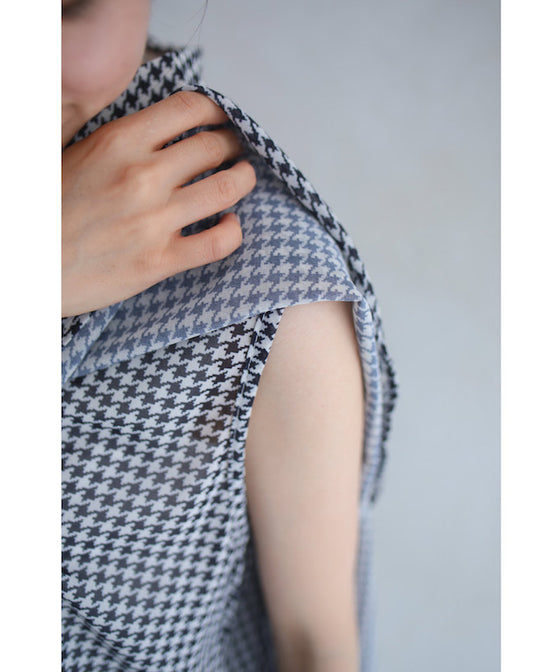 千鳥格子のふわり広がるマントデザインブラウストップス(リボン付き)