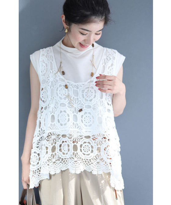 重ねるお洒落アイテム。編みニットレースベスト