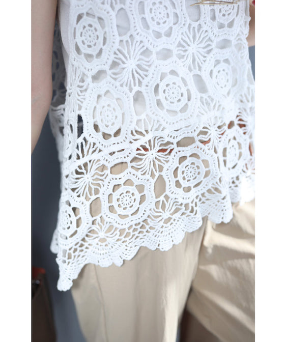 重ねるお洒落アイテム。編みニットレースベスト