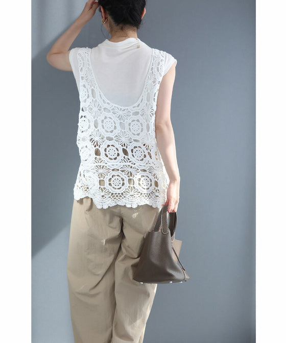 重ねるお洒落アイテム。編みニットレースベスト