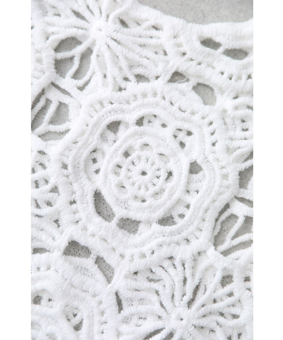 重ねるお洒落アイテム。編みニットレースベスト