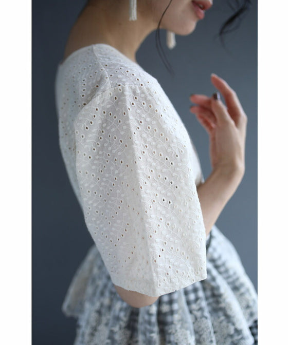 Three-tiered ruffled hem pullover top