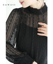  【セール商品返品交換不可】（S~M対応）（黒）（キャミソール付き）肌映えレースのシアーブラウストップス