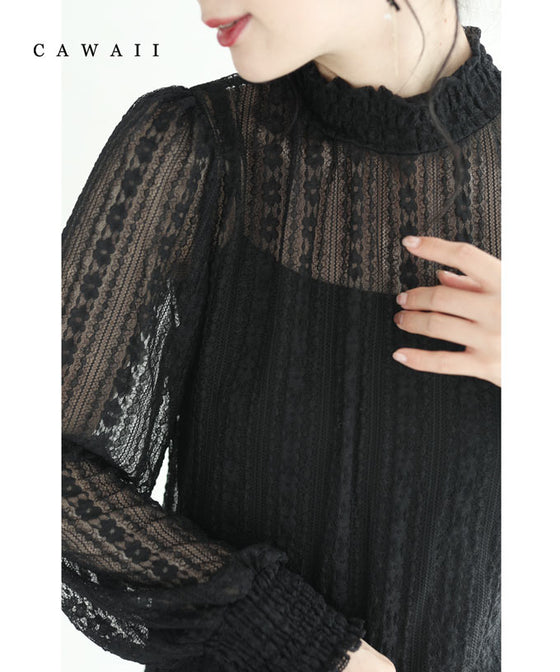 【セール商品返品交換不可】（S~M対応）（黒）（キャミソール付き）肌映えレースのシアーブラウストップス