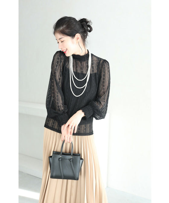 【セール商品返品交換不可】（S~M対応）（黒）（キャミソール付き）肌映えレースのシアーブラウストップス