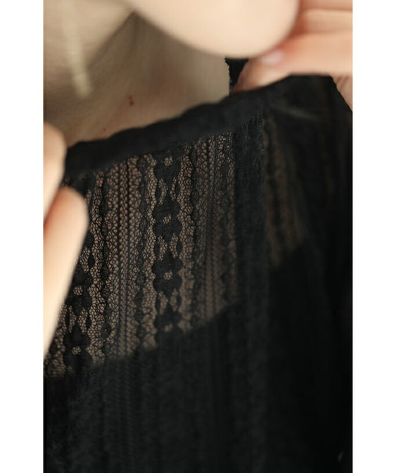 【セール商品返品交換不可】（S~M対応）（黒）（キャミソール付き）肌映えレースのシアーブラウストップス