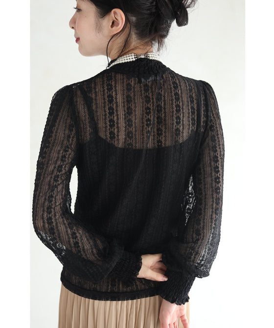 【セール商品返品交換不可】（S~M対応）（黒）（キャミソール付き）肌映えレースのシアーブラウストップス