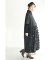 【セール商品返品交換不可】（S~3L対応）（黒）ドットが浮かぶシャツミディアムワンピース