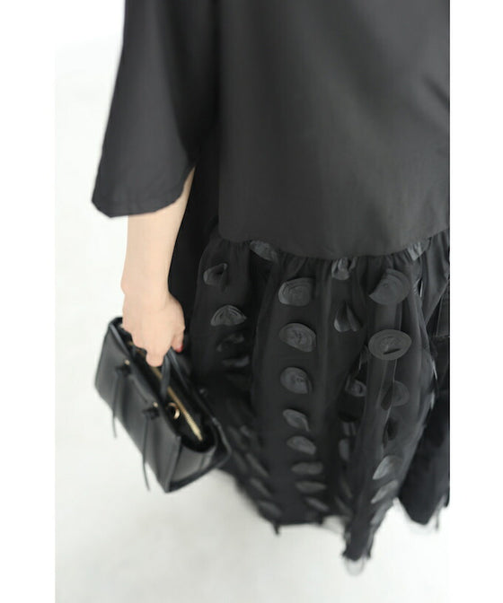 【セール商品返品交換不可】（S~3L対応）（黒）ドットが浮かぶシャツミディアムワンピース