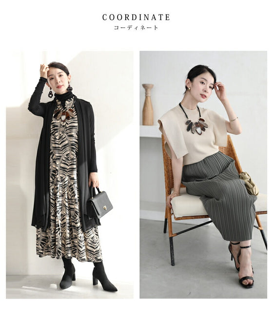 存在感を放つアートなウッド調パーツネックレス