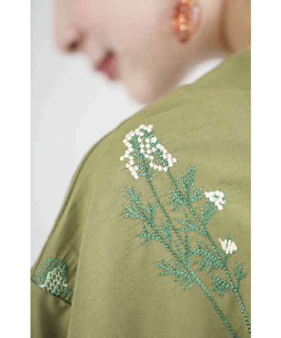 ボタニカルグリーンの花刺繍ブラウストップス – ONE PEACE ONLINE