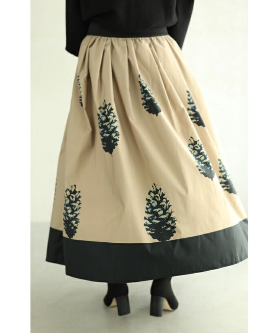 松ぼっくりのボリュームフレアミディアムスカート