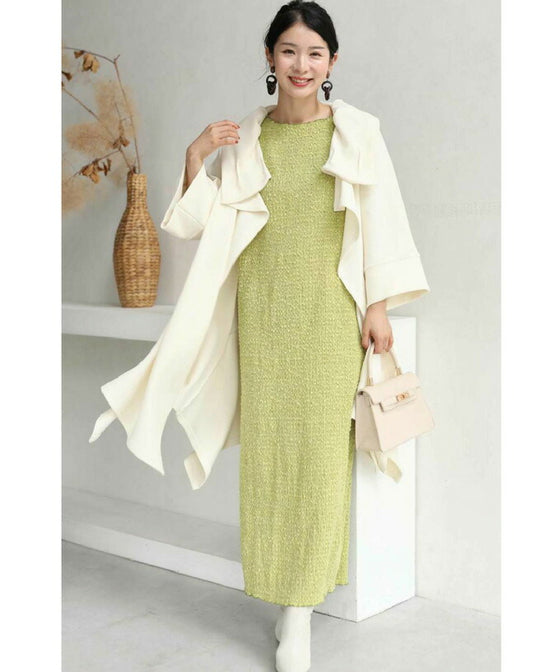 ぽこぽこ素材浮き立つゆったりロングワンピース