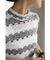 Stretchable border lace cut-and-sew top