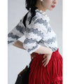 Stretchable border lace cut-and-sew top