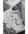 Stretchable border lace cut-and-sew top