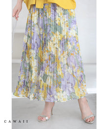  ふんわり優しい水彩花のプリーツロングスカート